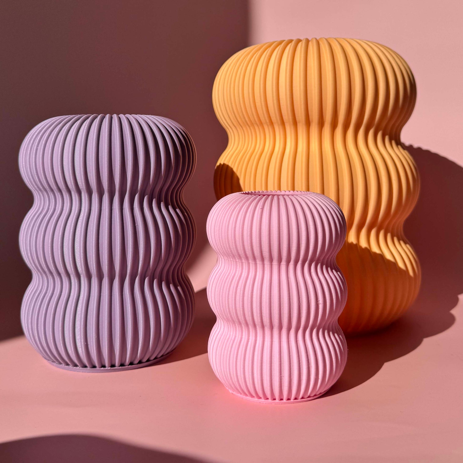 3D Druck Vase Berta mit geschwungenen Rillen in drei Größen