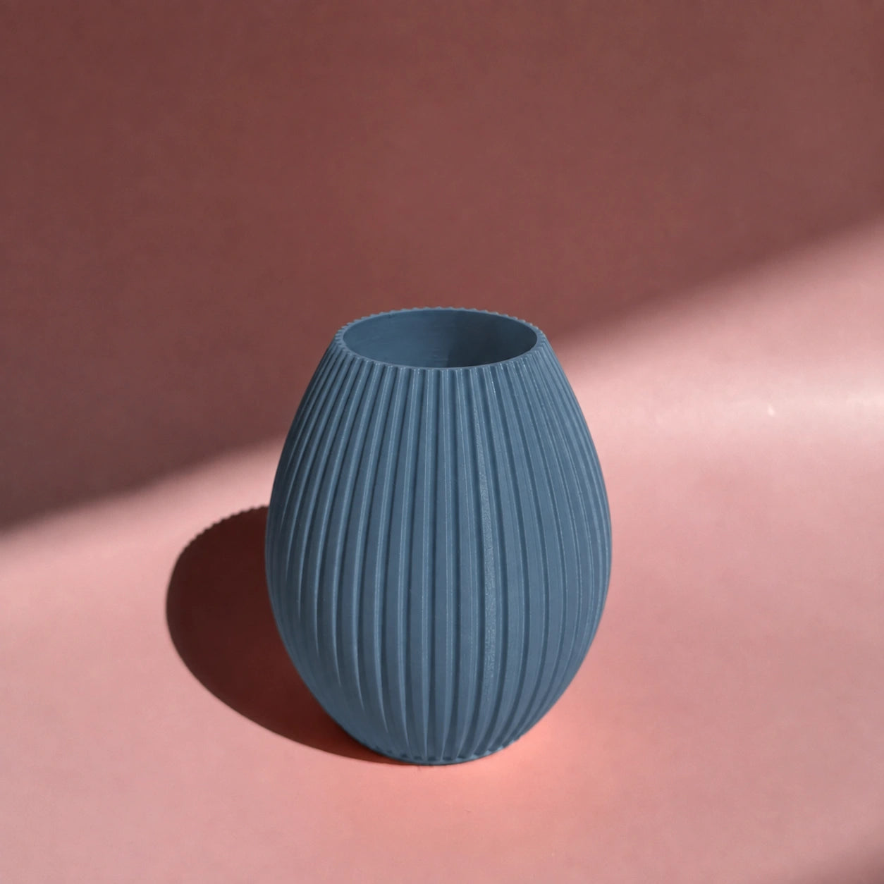 Blaugraue 3D Druck Vase Liv mit runder Form und Rillen - small